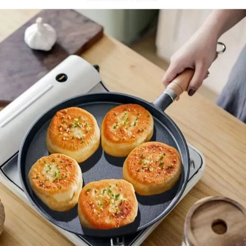 Patelnia żeliwna 20 cm z drewn – Dosa Pan Iron recenzja i cena